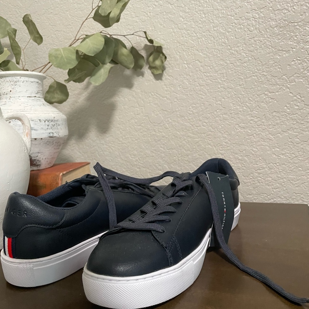 Tommy Hilfiger Men's Navy Sneakers